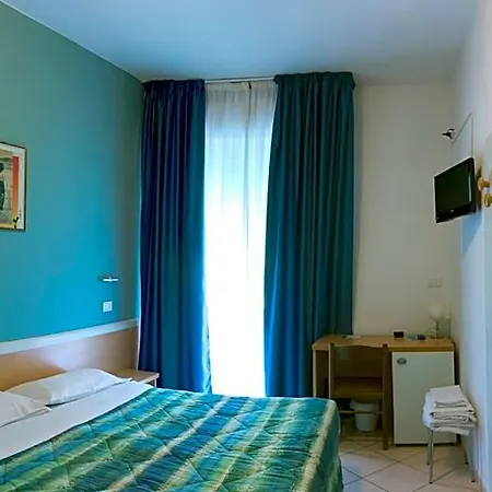 Savina Hotel 3*